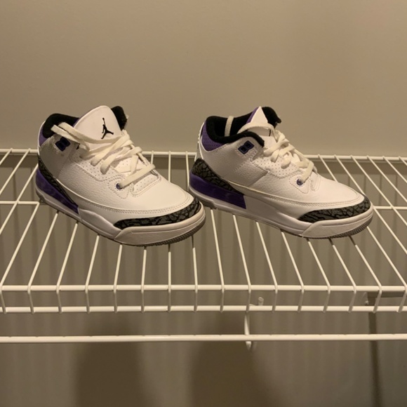 Toddler Jordan’s - Picture 2 of 5